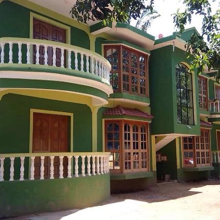 J.S Holiday Guest House Calangute Exteriör bild