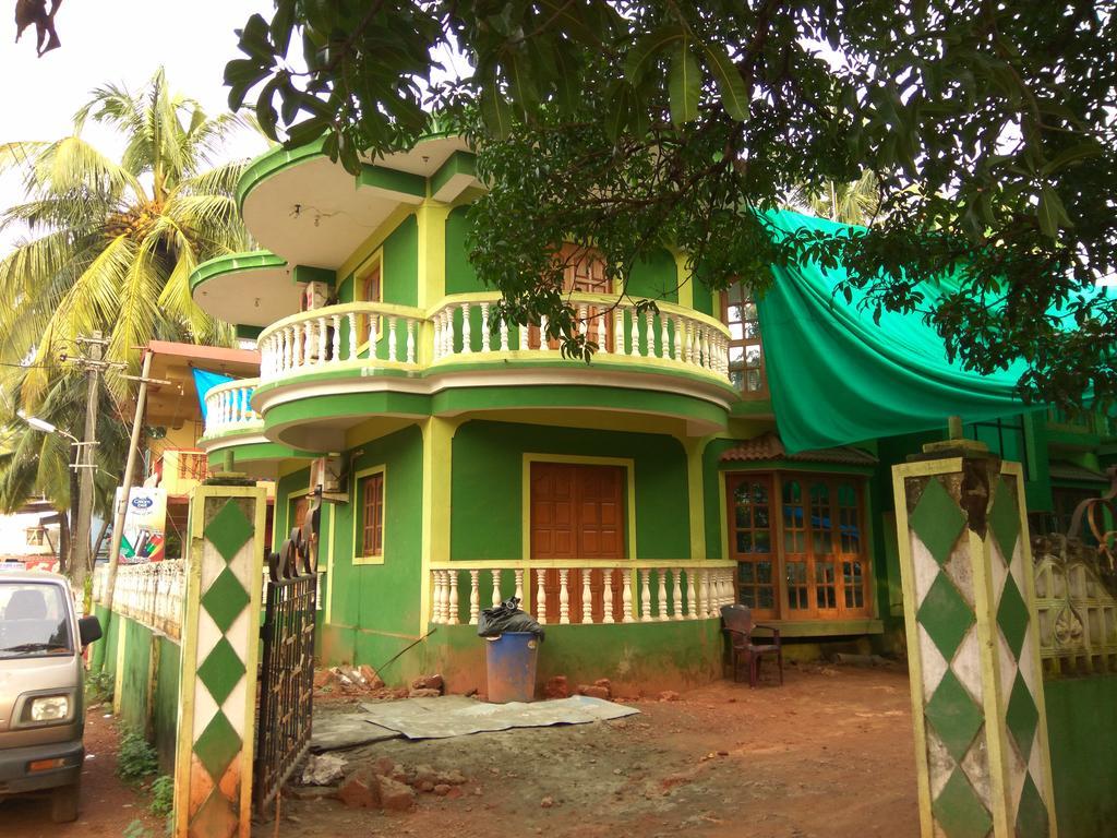 J.S Holiday Guest House Calangute Exteriör bild