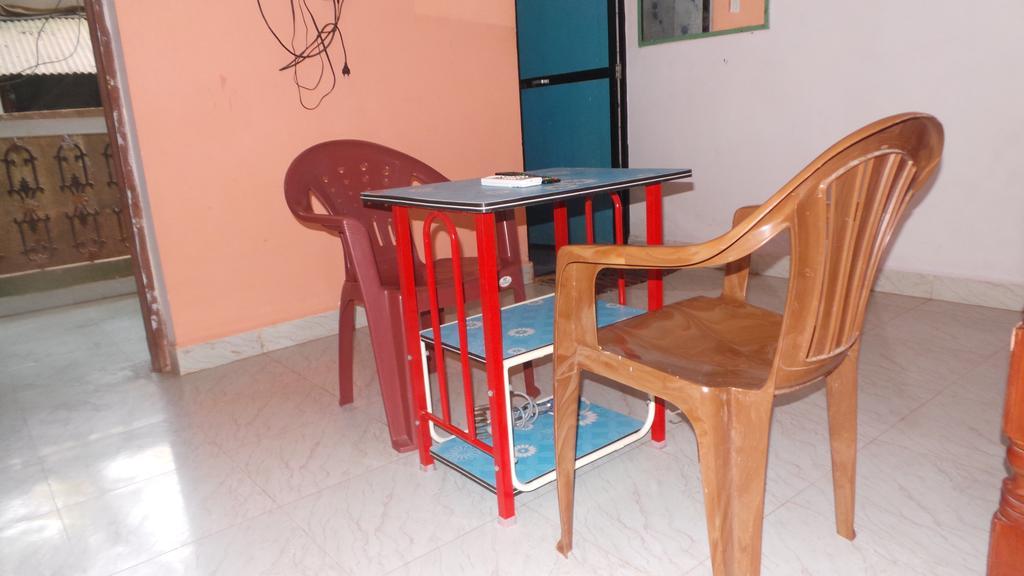 J.S Holiday Guest House Calangute Exteriör bild