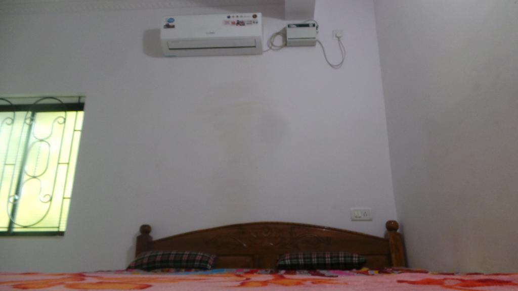 J.S Holiday Guest House Calangute Exteriör bild