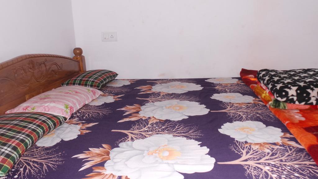 J.S Holiday Guest House Calangute Exteriör bild